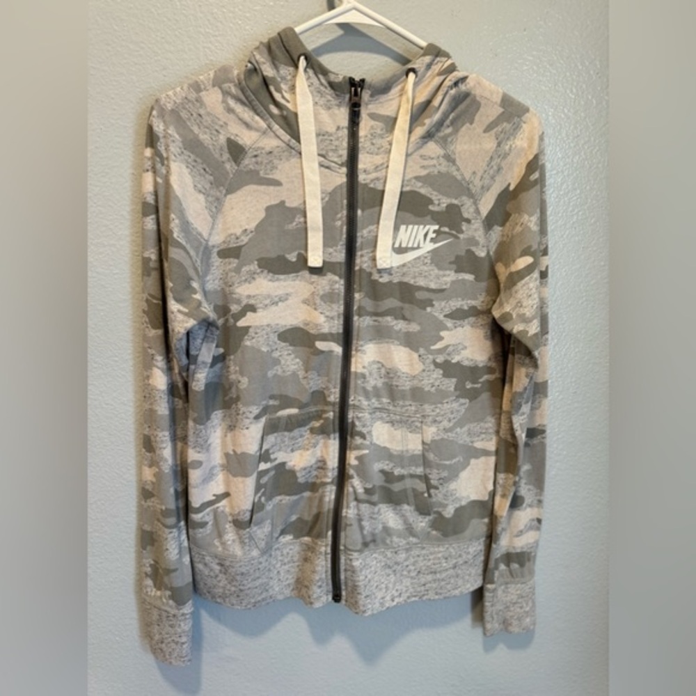 Nike Camo Jacket Size Small